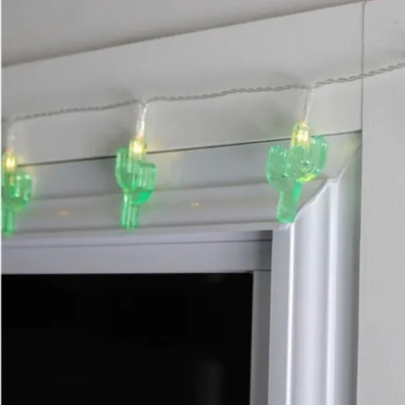 2 Brand New super cute white LED cactus party light sets - Picture 5 of 7